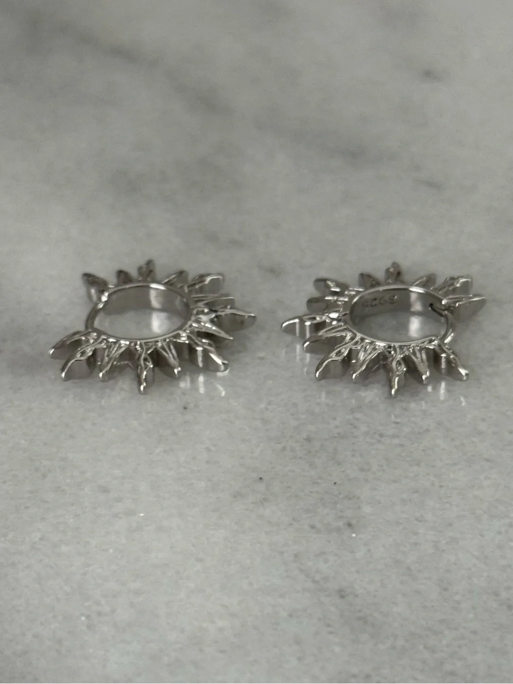Sterling Silver Sun Burst Hoop Earrings   Brand New  Sterling Silver